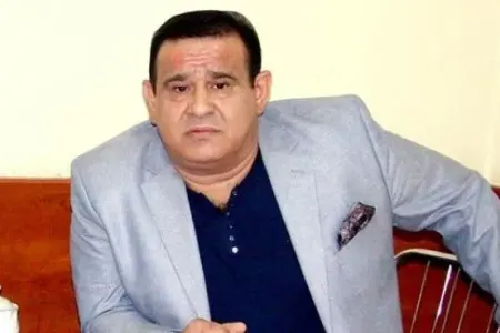 Tacir aparıcıya ƏSƏBİLƏŞDİ: - “O, 20 manata toya gedən adamdır”