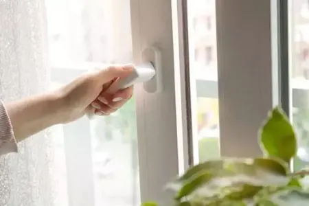 Pəncərələri açmaq üçün doğru saat budur