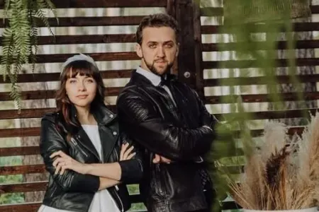 Məşhur musiqiçi həyat yoldaşı ilə birlikdə qəzada öldü