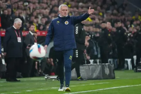 Mourinyo öz gələcəyindən danışdı