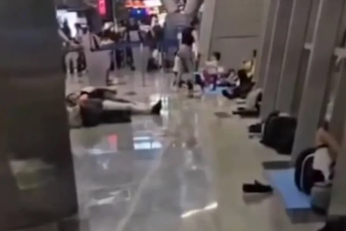 Gəncəyə uçmaq istəyən sərnişinlər Moskvada aeroportda qaldı