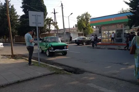 Astarada zəncirvari yol qəzası oldu