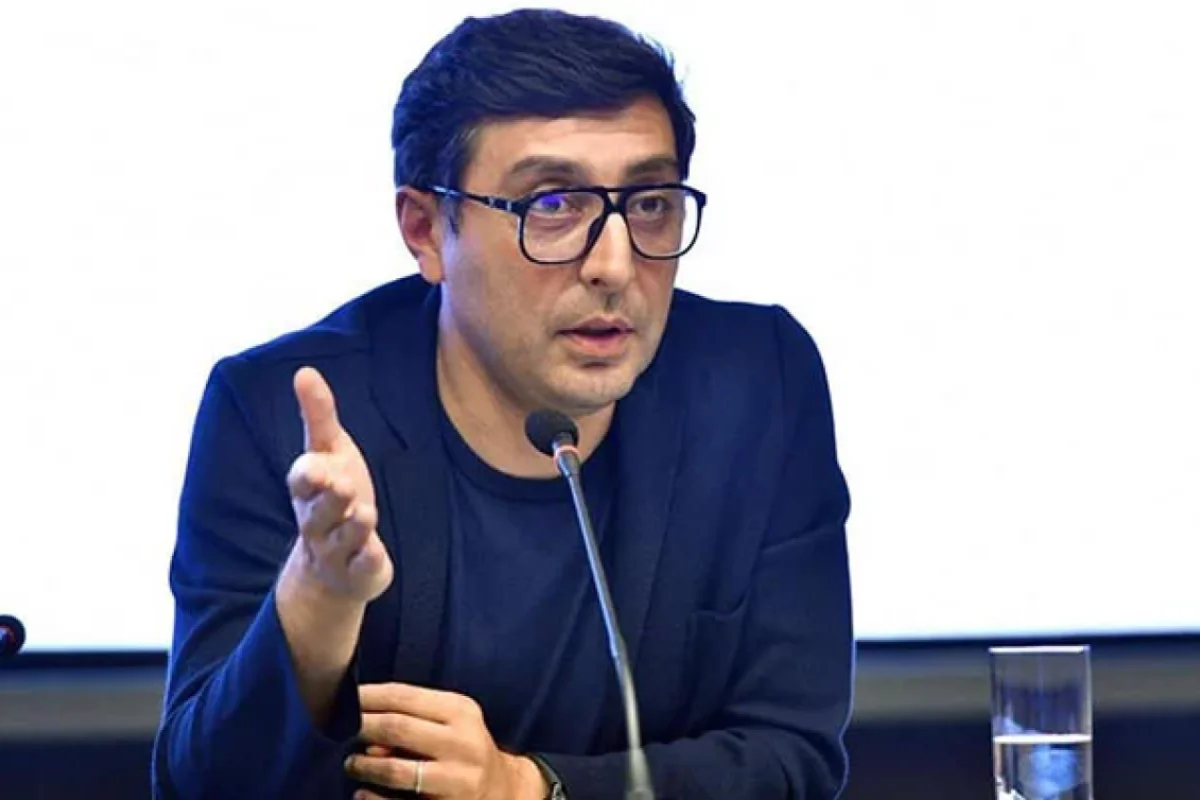 Fərid Qayıbov: - “Üzgüçülük sahəsində inkişaf dinamikası müşahidə olunur”