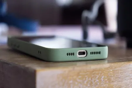 Telefon şarj olmursa nə etməli?