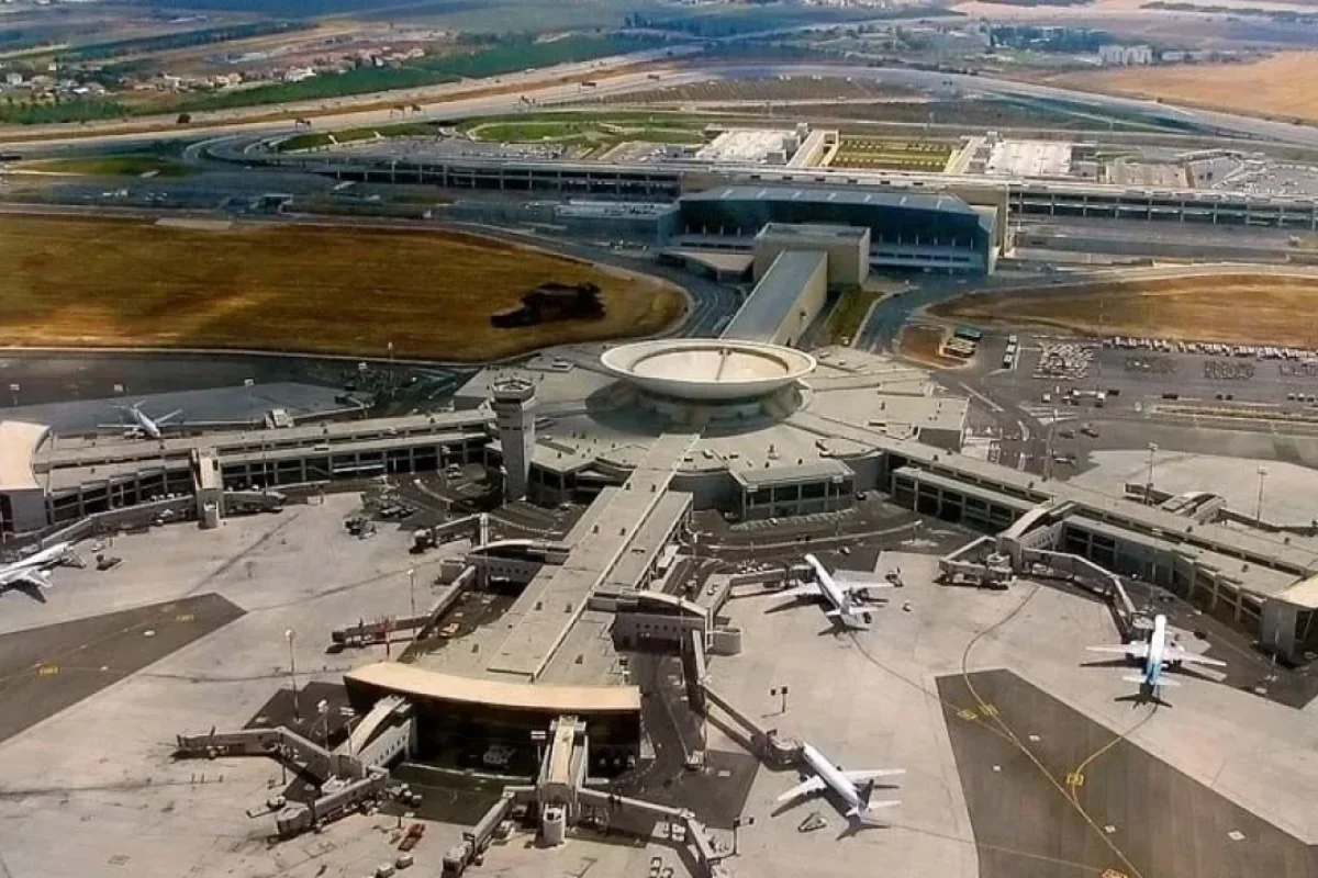 Hava limanı raket ilə - VURULDU