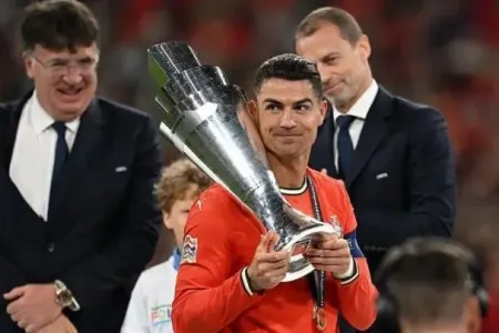 "Ronaldo normal insan deyil"