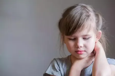 Uşaqlarda bu xüsusiyyətlər böyümə geriliyinin ƏLAMƏTLƏRİ OLA BİLƏR!