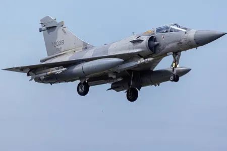 “Mirage 2000” təyyarəsi QƏZAYA UĞRADI