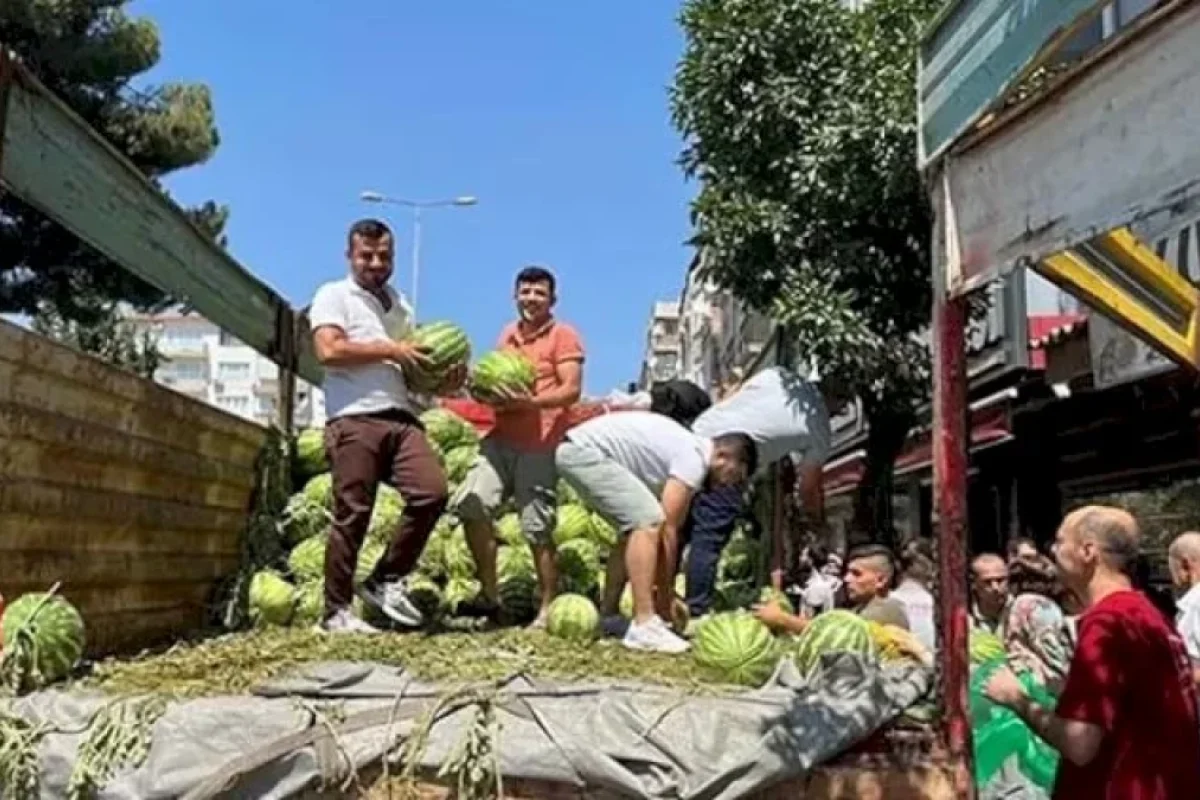 Atasının ölümünün ildönümündə ehsan əvəzinə bunları payladı - – Hamını sevindirdi