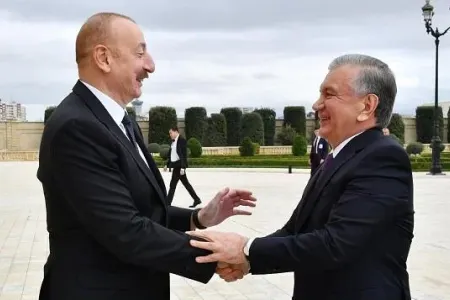 Prezident Mirziyayevə zəng etdi: - Ad günü...