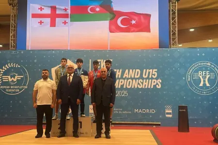 Musab Məmmədtağıyev 2 qızıl 1 gümüş medal - QAZANDI