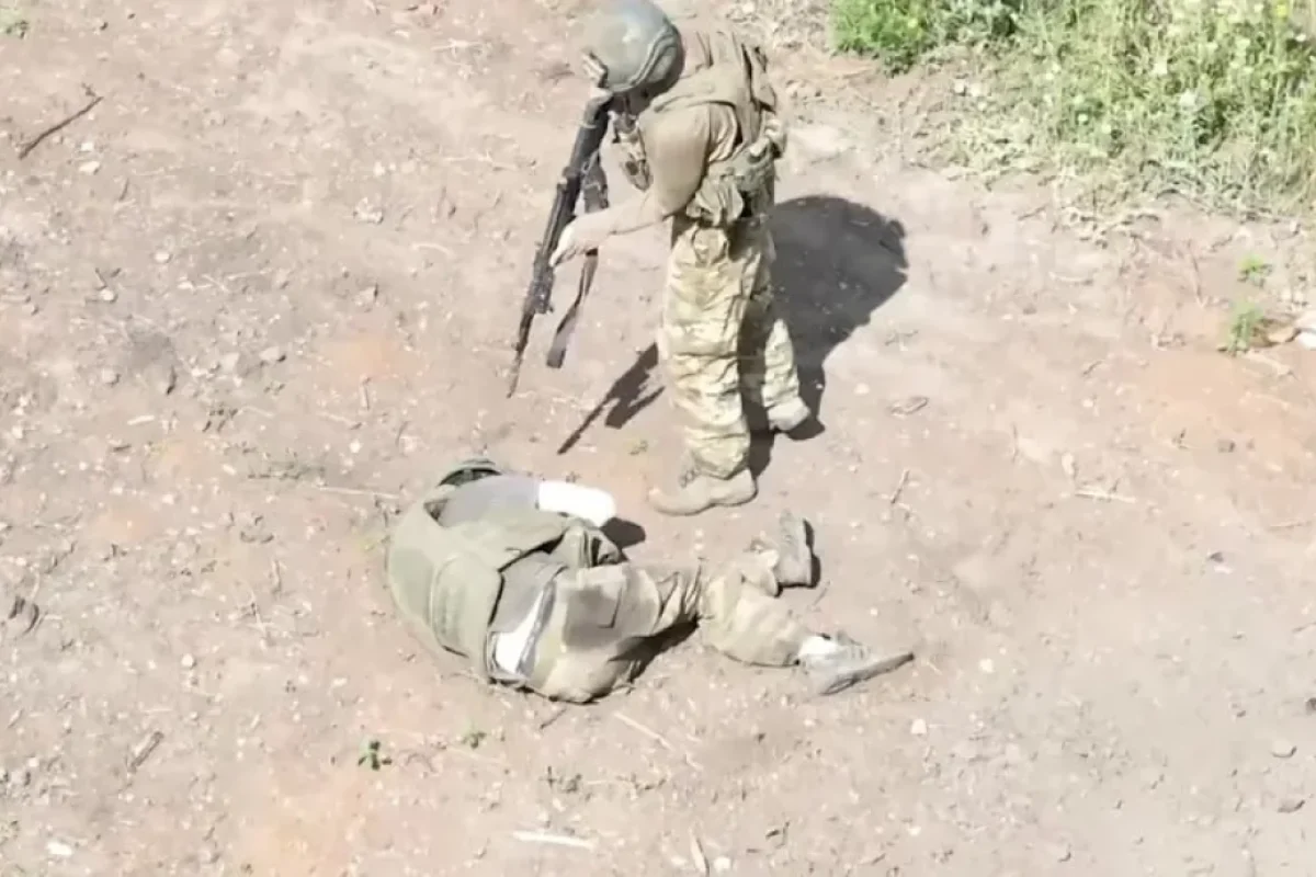 Rus hərbçiləri öz döyüş yoldaşlarını - BELƏ ÖDÜRÜR - ŞOK FAKTLAR