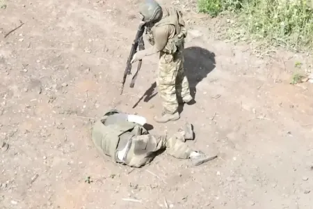 Rus hərbçiləri öz döyüş yoldaşlarını - BELƏ ÖDÜRÜR - ŞOK FAKTLAR