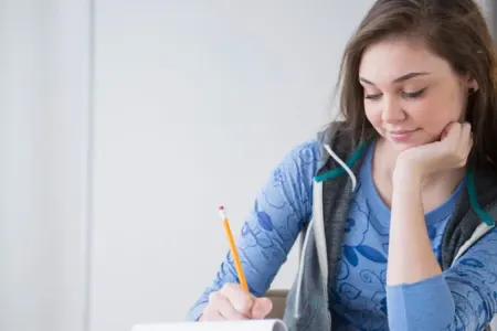 Ödənişli təhsil alan tələbələr də təqaüd alacaqlar