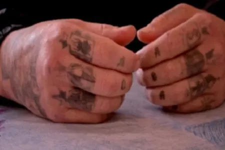 Məşhur "qanuni oğru" həbsxanada insult keçirdi