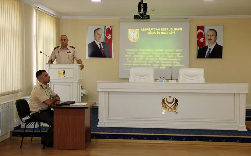 Hərbi Polis İdarəsində qoşun xidmətinin təşkili üzrə seminar keçirildi