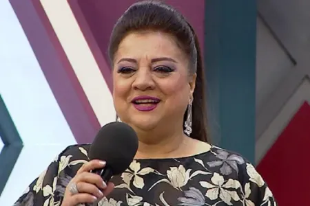 Xalq artisti: Geyimimə fikir verməliyəm