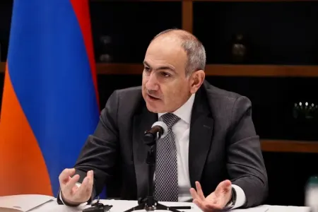 Paşinyan yenidən məzuniyyətə çıxdı