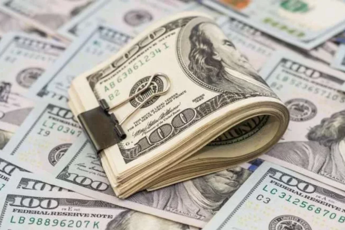 ABŞ xəzinədarlığı 1 trilyon dollardan çox - BORC ALACAQ