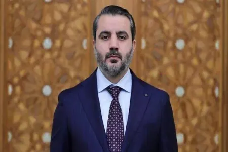 Suriya XİN rəhbəri Rusiyaya gedir