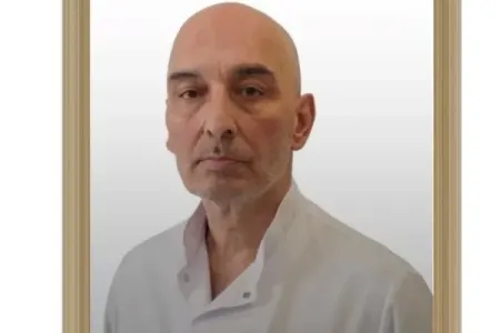 Azərbaycanda cərrah vəfat etdi