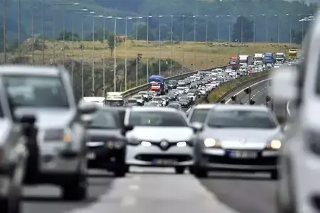 Bu tip sürücülük vəsiqələri sabahdan - ETİBARSIZ SAYILACAQ