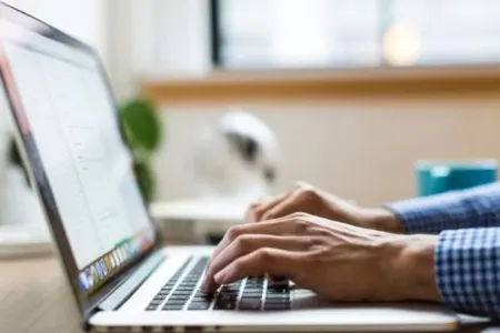 Magistraturaya elektron sənəd qəbulunun - vaxtı uzadıldı