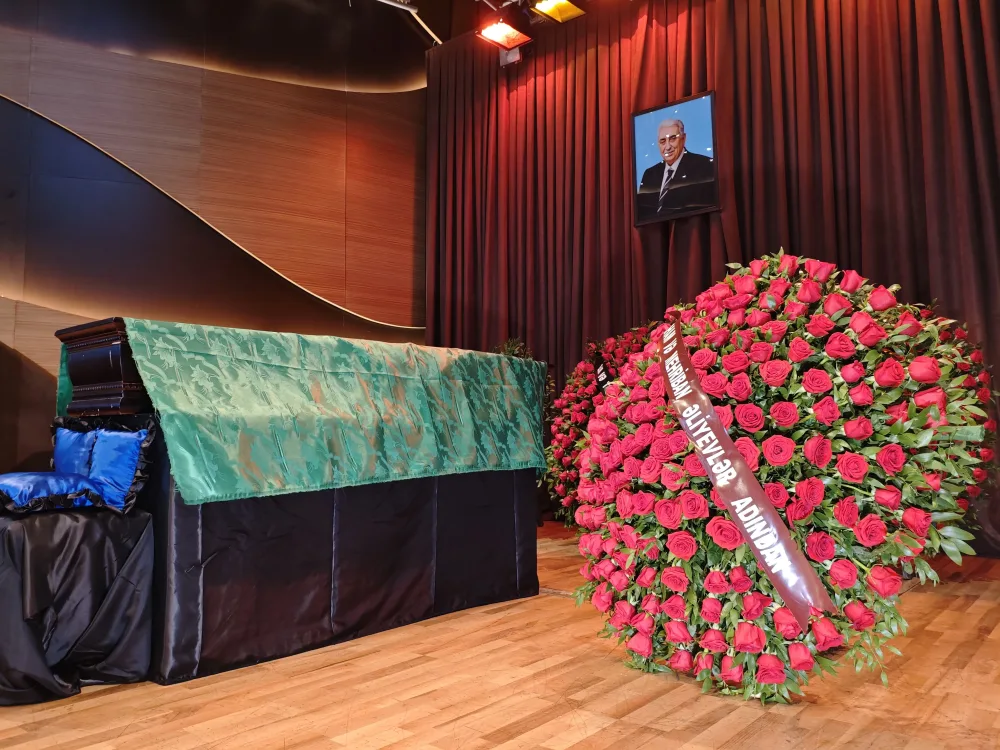 Arif Babayevlə vida mərasimi keçirilir - YENİLƏNİB