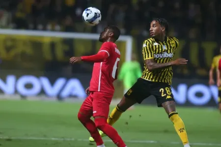"Araz-Naxçıvan"ın futbolçusu: - "Oyunda Azərbaycanın adına uğur qazandıq"