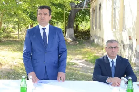 Saatlı icra hakimiyyətində qalmaqal - Qəbula gələn vətəndaş həbs edildi