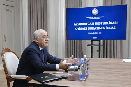 İqtisadi Şuranın növbəti iclası keçirildi