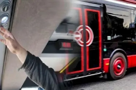 Hava istidir, amma ictimai nəqliyyatda kondisioner yoxdur...