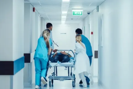 Qalada avtomobilin vurduğu 18 yaşlı şəxs xəstəxanada öldü