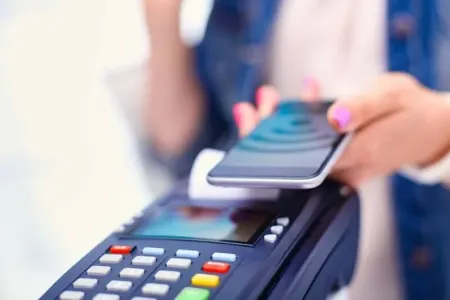 Azərbaycanda nağdsız ödənişlərin 87 %-dən çoxu elektron ticarətin payına düşüb