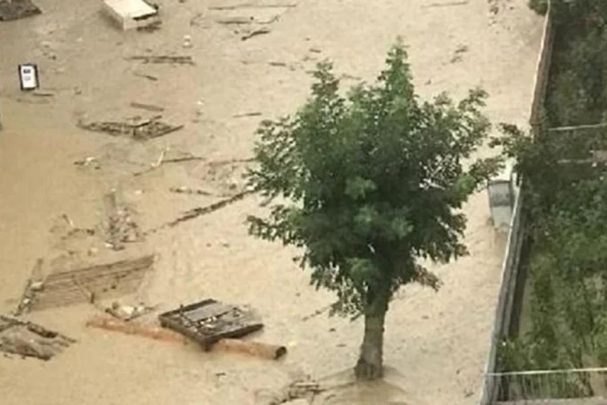 Kolumbiyada daşqın: - 2000-dən çox insan zərər çəkdi