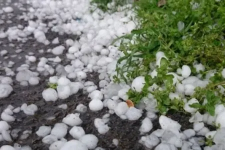 Şahdağa dolu düşdü