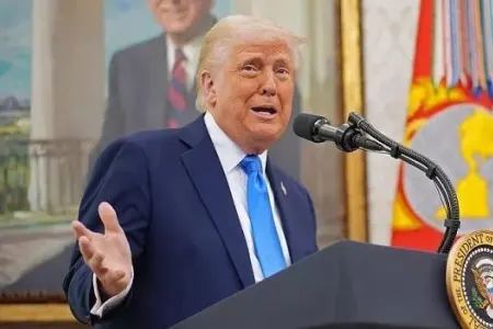 Tramp növbəti dəfə Əliyevlə bağlı paylaşım etdi - FOTO