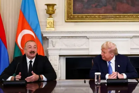 Tramp başa düşmədi, Əliyev ingilis dilində tərcümə etdi - VİDEO