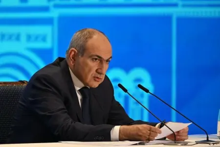 Paşinyan Sovet dövründəki sərhədlərin bərpasına çağırış etdi