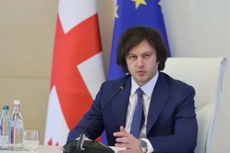 Gürcüstanın Baş naziri: - Azərbaycanla Ermənistan üçün tarixi anı alqışlayırıq