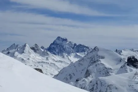 Axtarılan italiyalı alpinistin meyitini süni intellekt TAPDI