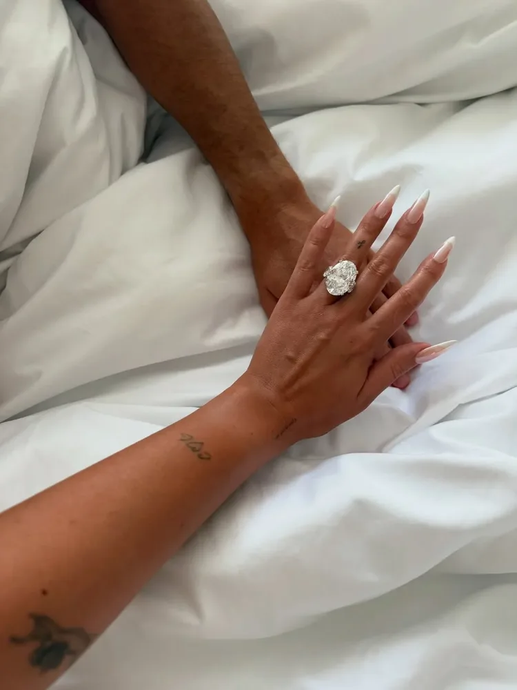 Ronaldo Corcina ilə evlənir - Foto