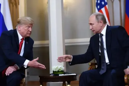 CNN: ABŞ Tramp-Putin görüşünə hazırlaşmağa tələsir