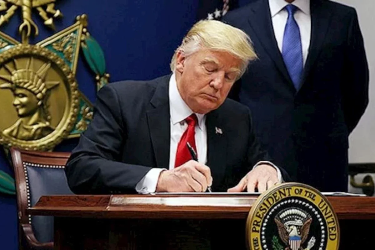 Tramp Çinə tətbiq edilən yeni rüsumları 90 gün müddətinə uzatdı