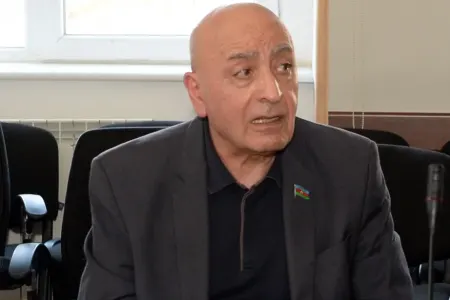 "Azərbaycan Ukraynaya qırıcılarını verə bilər" - Musabəyov