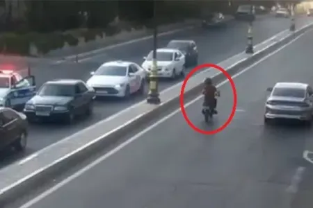 Avtoxuliqanlıq edən motosikletçi həbs edildi - VİDEO
