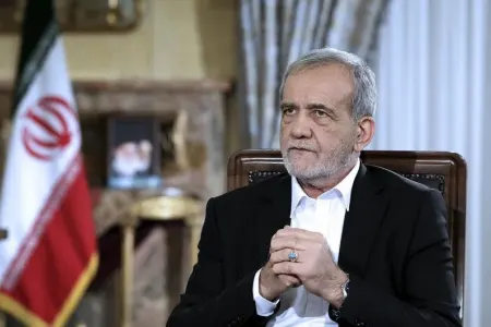 Pezeşkian Netanyahunun iranlıları etiraza çağırmasını pislədi