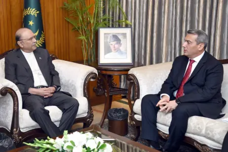 Pakistan Prezidenti Azərbaycan xalqını təbrik etdi