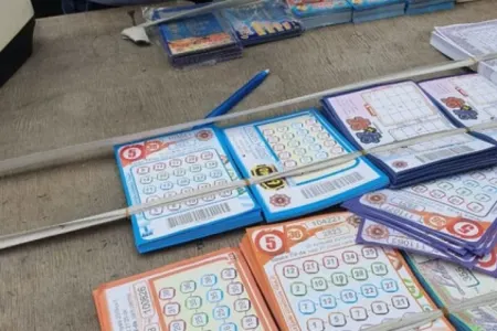 Bakıda marketdən lotereya biletləri oğurlandı