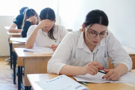 MİQ-dən yüksək bal toplayanlar bu rayonda işə qəbul ola bilmirlər: Kim mane olur?